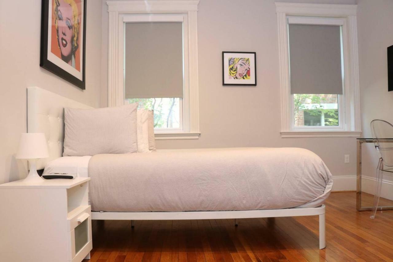 A Stylish Stay W/ A Queen Bed, Heated Floors.. #15 브루클라인 외부 사진